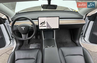 Внедорожник / Кроссовер Tesla Model Y 2020 в 