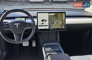 Внедорожник / Кроссовер Tesla Model Y 2022 в 