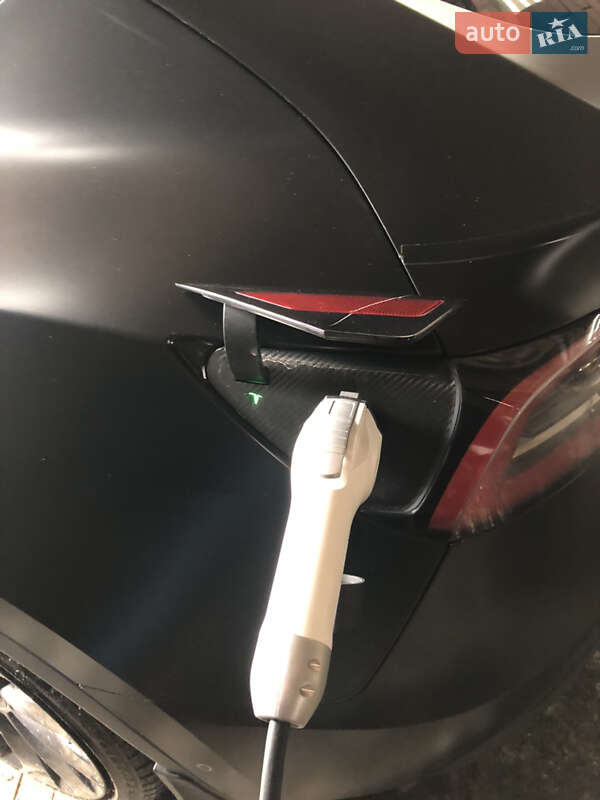 Позашляховик / Кросовер Tesla Model Y 2020 в Харкові