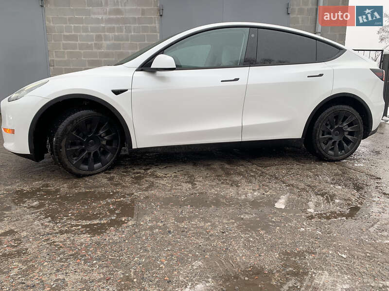 Позашляховик / Кросовер Tesla Model Y 2022 в Білій Церкві