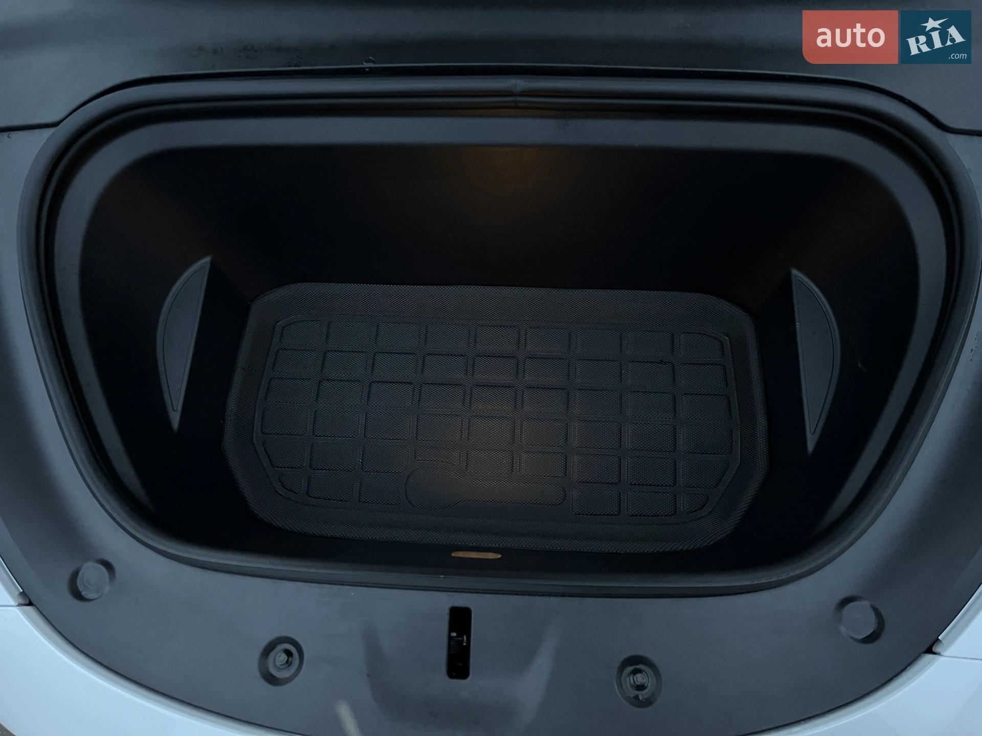 2023 Tesla Model Y - мініатюра 50