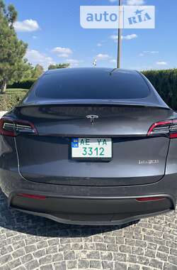 Позашляховик / Кросовер Tesla Model Y 2021 в Дніпрі