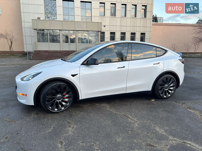 Внедорожник / Кроссовер Tesla Model Y 2021 в Киеве фото 10 Внедорожник / Кроссовер Tesla Model Y 2021 в Киеве