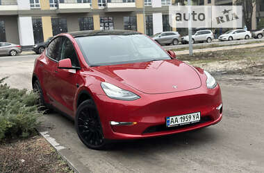 Внедорожник / Кроссовер Tesla Model Y 2022 в Киеве