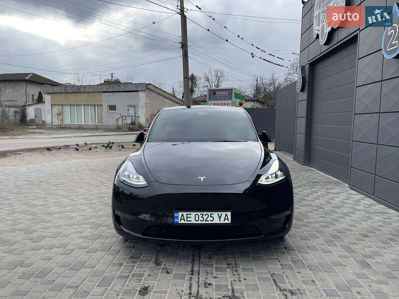 Tesla Model Y 2022