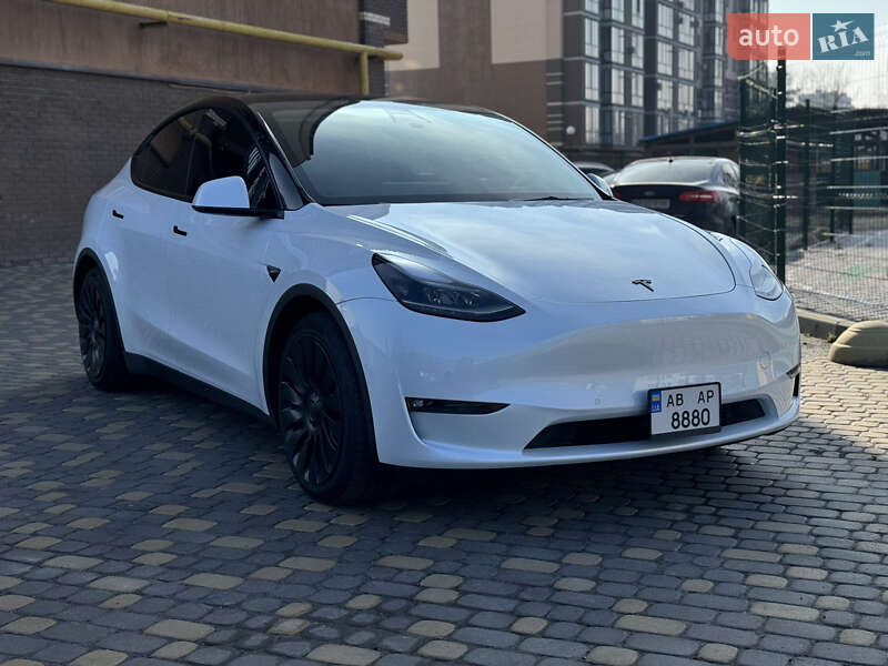 Tesla Model Y 2021