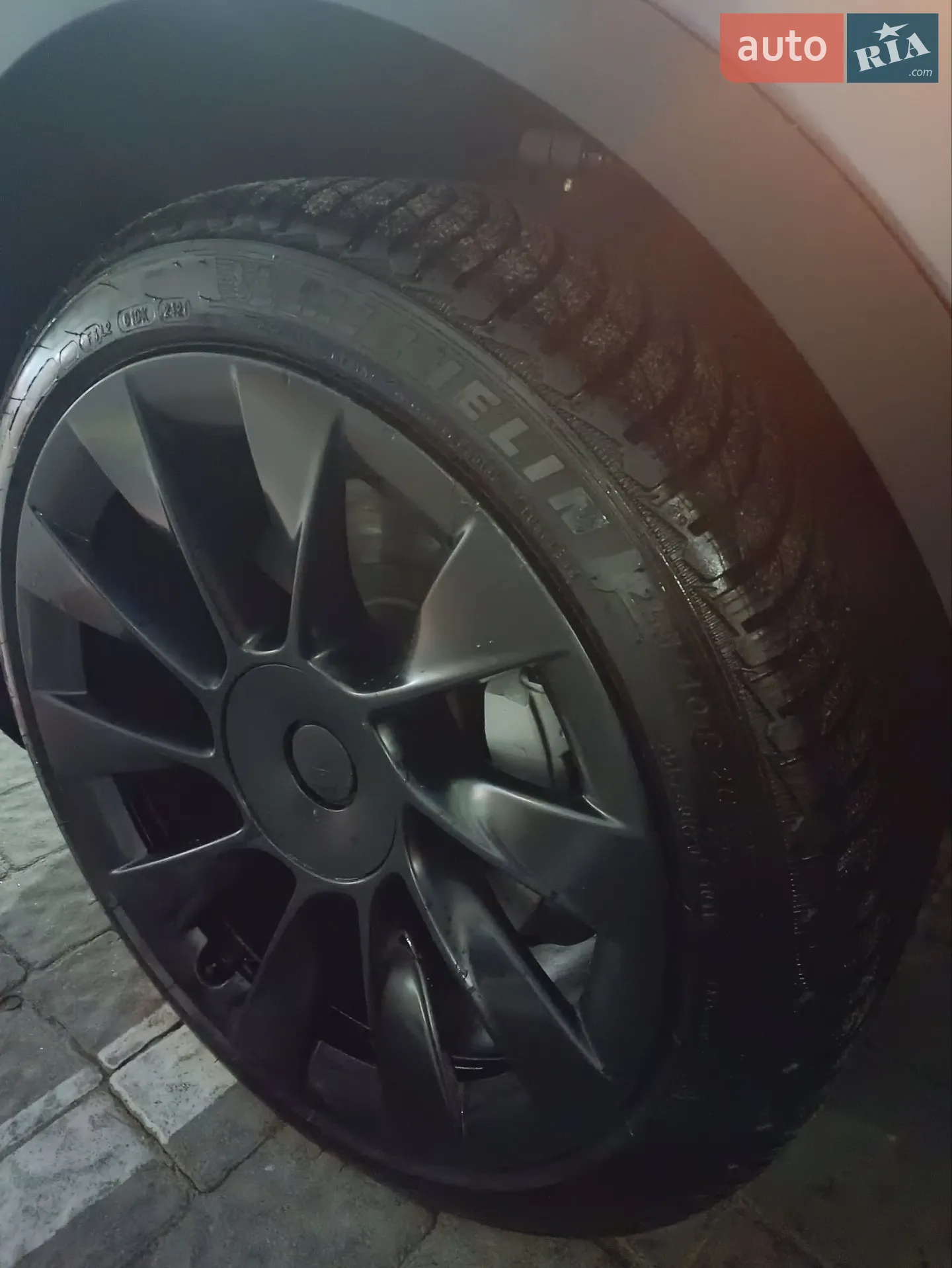 2022 Tesla Model Y - мініатюра 19