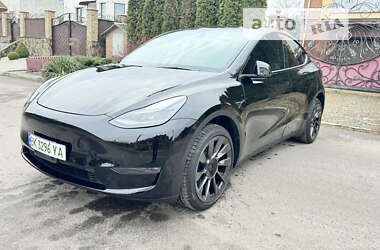 Внедорожник / Кроссовер Tesla Model Y 2022 в Ровно