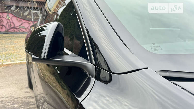Позашляховик / Кросовер Tesla Model Y 2022 в Рівному