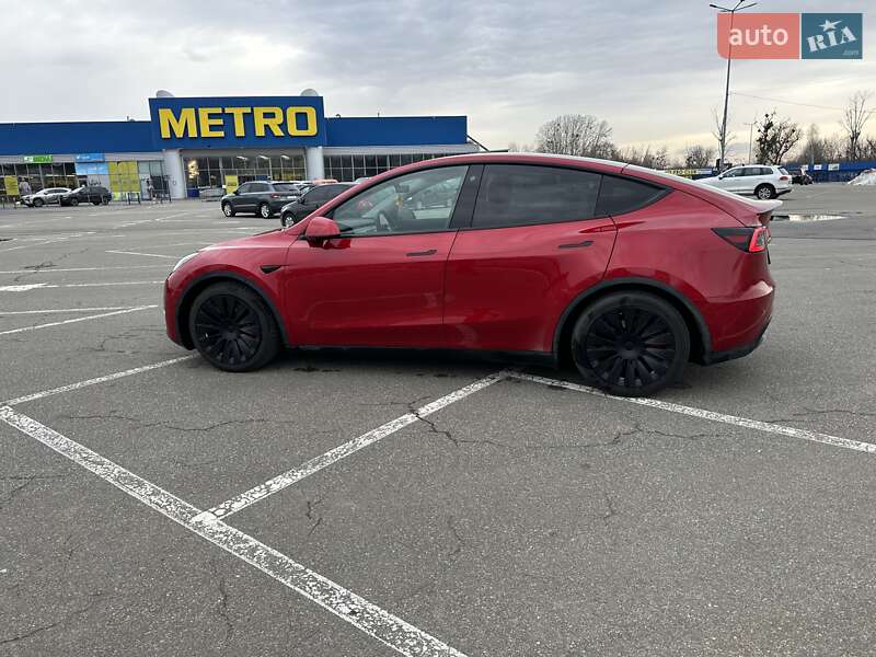 Внедорожник / Кроссовер Tesla Model Y 2020 в Киеве