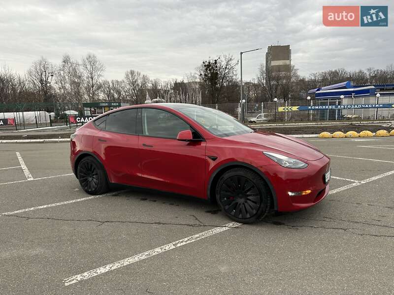 Внедорожник / Кроссовер Tesla Model Y 2020 в Киеве