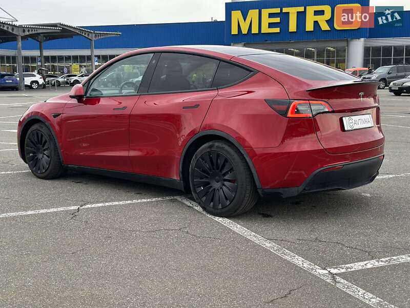 Внедорожник / Кроссовер Tesla Model Y 2020 в Киеве