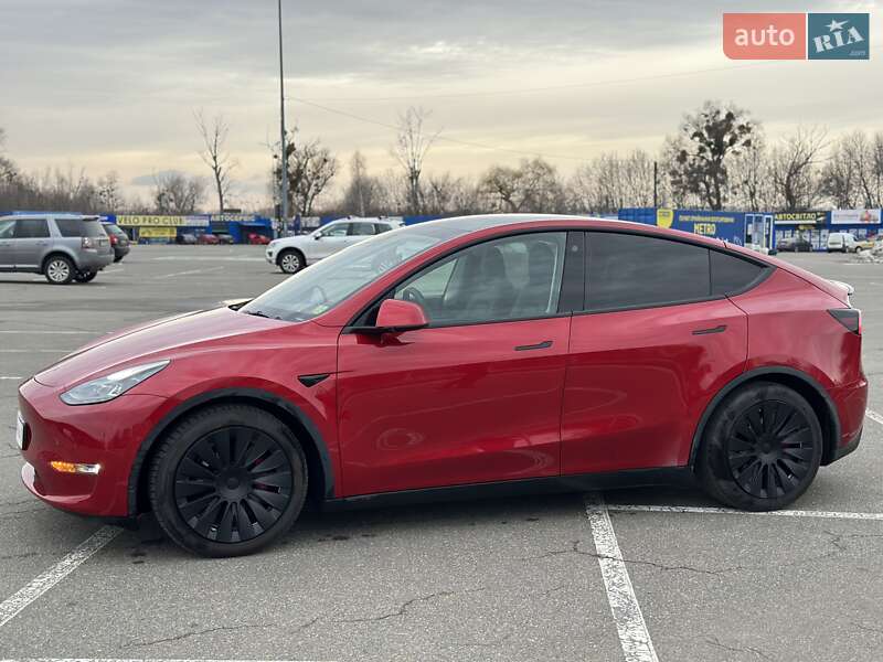 Внедорожник / Кроссовер Tesla Model Y 2020 в Киеве