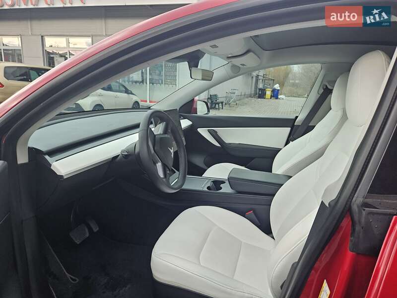 Внедорожник / Кроссовер Tesla Model Y 2021 в Львове