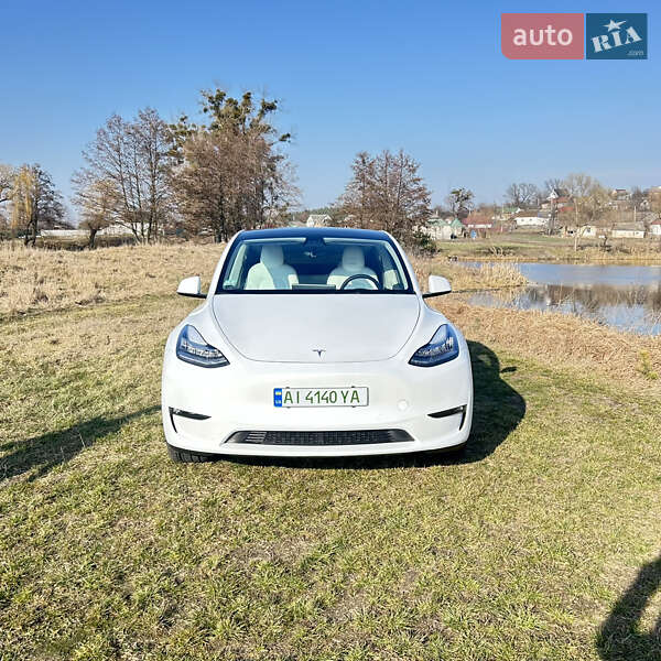 Внедорожник / Кроссовер Tesla Model Y 2022 в Киеве