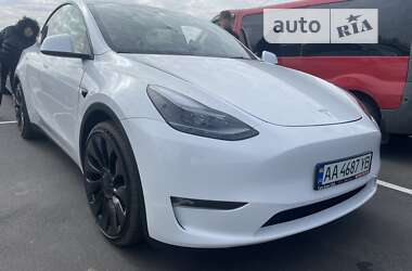 Внедорожник / Кроссовер Tesla Model Y 2023 в Киеве