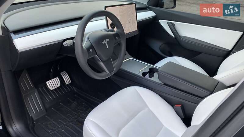 Внедорожник / Кроссовер Tesla Model Y 2022 в Полтаве