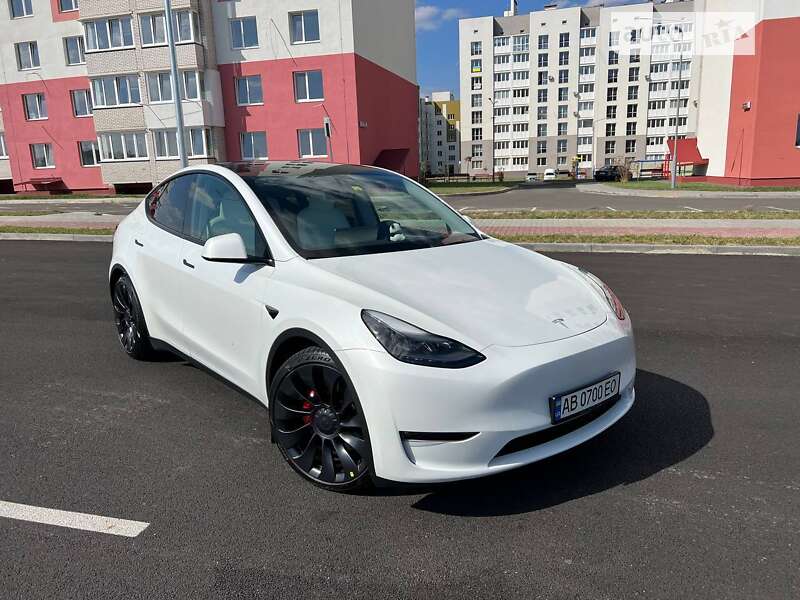 Внедорожник / Кроссовер Tesla Model Y 2023 в Виннице