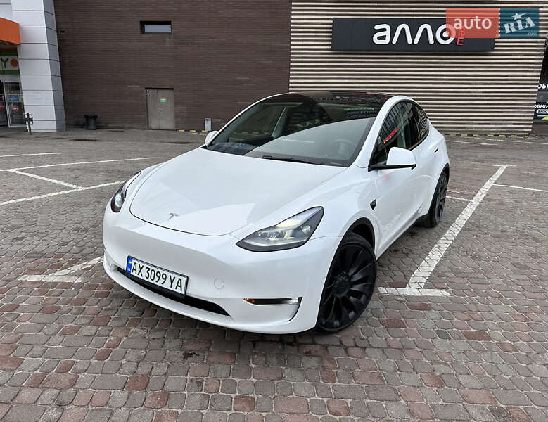 Внедорожник / Кроссовер Tesla Model Y 2021 в Харькове