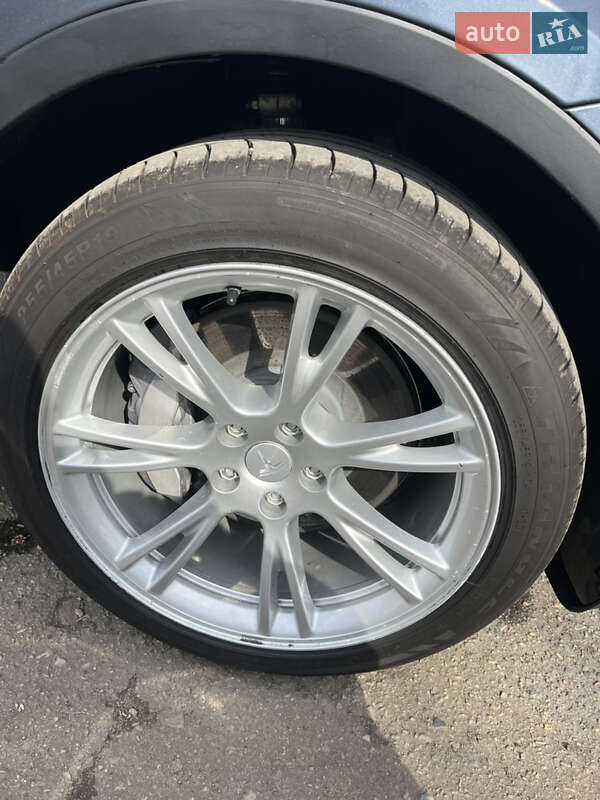 Внедорожник / Кроссовер Tesla Model Y 2021 в Харькове