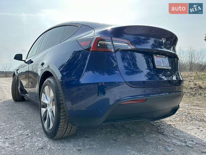 Позашляховик / Кросовер Tesla Model Y 2021 в Кам'янському