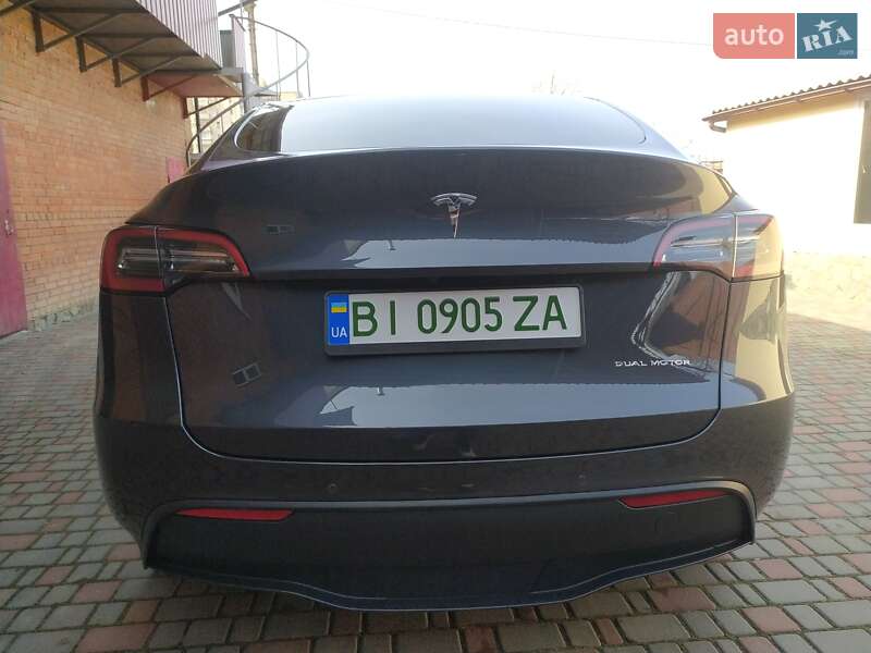 Внедорожник / Кроссовер Tesla Model Y 2021 в Полтаве