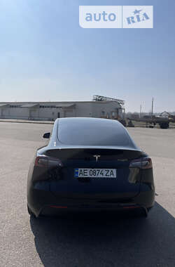 Позашляховик / Кросовер Tesla Model Y 2023 в Дніпрі