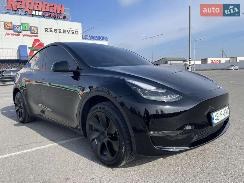 Внедорожник / Кроссовер Tesla Model Y 2023 в Днепре