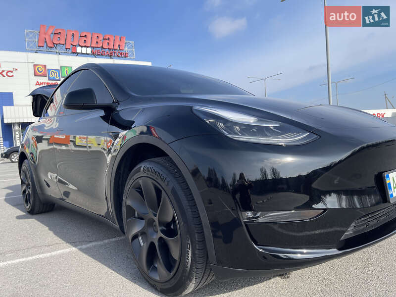 Внедорожник / Кроссовер Tesla Model Y 2023 в Днепре