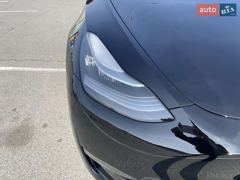 Внедорожник / Кроссовер Tesla Model Y 2023 в Днепре
