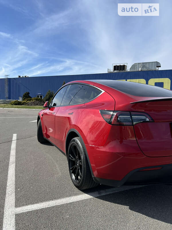 Внедорожник / Кроссовер Tesla Model Y 2023 в Днепре