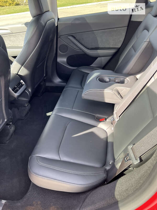 Внедорожник / Кроссовер Tesla Model Y 2023 в Днепре
