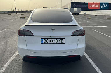 Позашляховик / Кросовер Tesla Model Y 2022 в Львові
