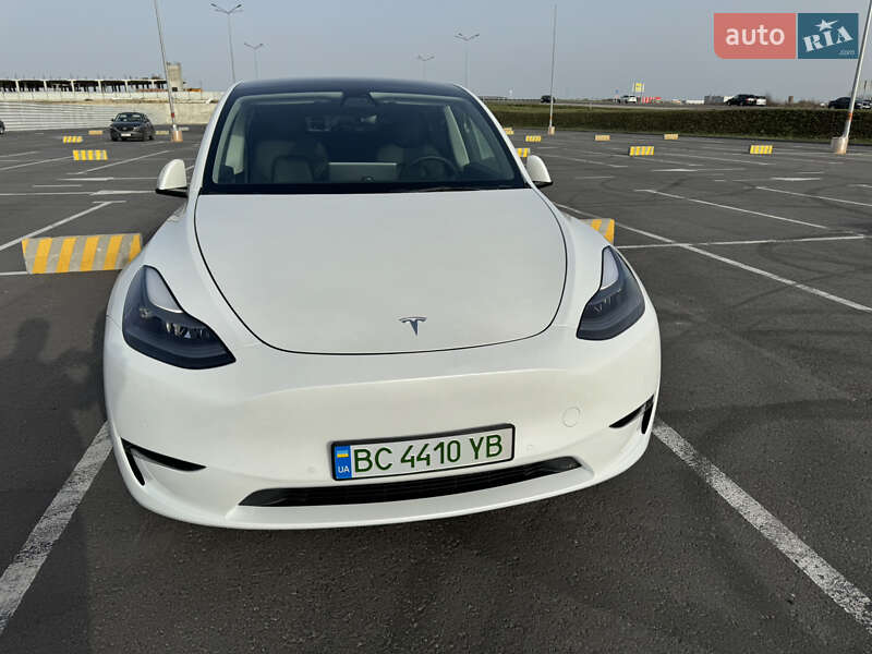 Позашляховик / Кросовер Tesla Model Y 2022 в Львові