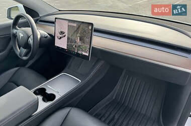 Позашляховик / Кросовер Tesla Model Y 2022 в Львові
