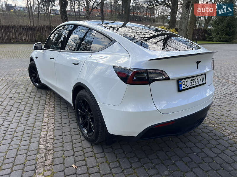Внедорожник / Кроссовер Tesla Model Y 2020 в Львове