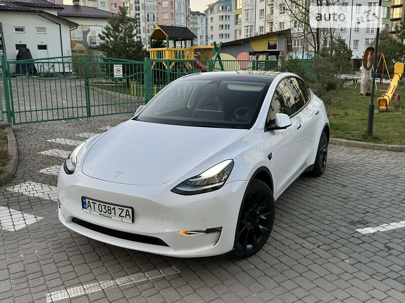 Внедорожник / Кроссовер Tesla Model Y 2022 в Ивано-Франковске