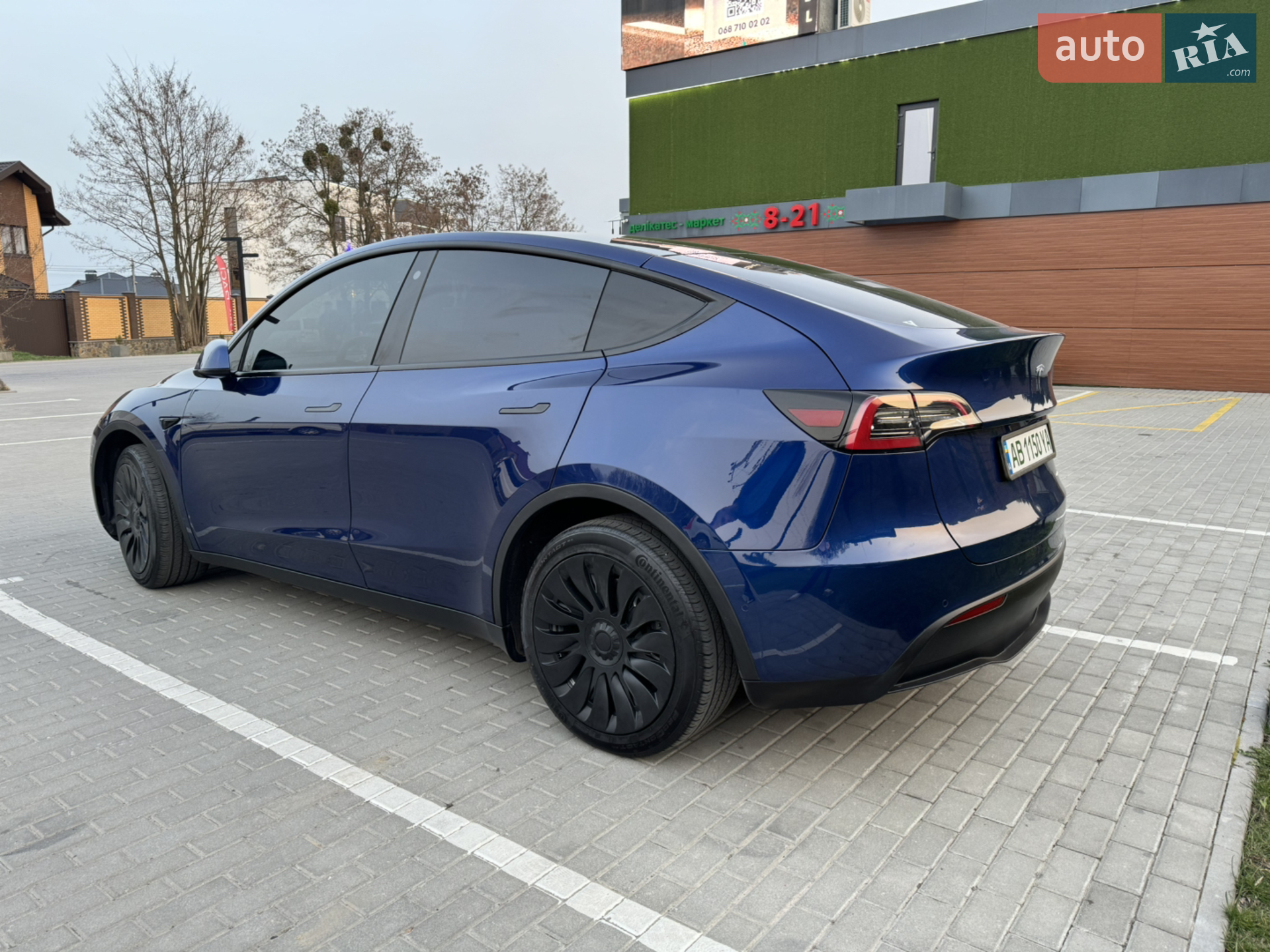 2022 Tesla Model Y - мініатюра 3