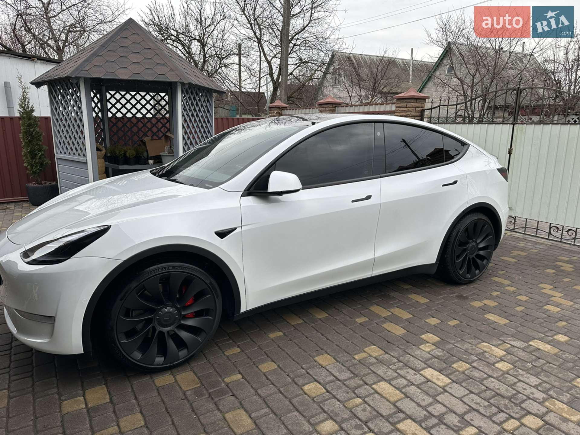 2022 Tesla Model Y - мініатюра 3