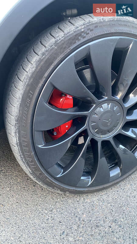 Внедорожник / Кроссовер Tesla Model Y 2022 в Одессе