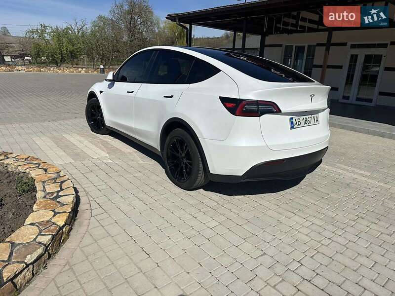 Внедорожник / Кроссовер Tesla Model Y 2022 в Могилев-Подольске
