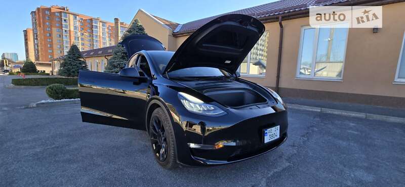 Внедорожник / Кроссовер Tesla Model Y 2022 в Днепре