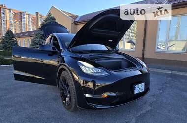 Внедорожник / Кроссовер Tesla Model Y 2022 в 