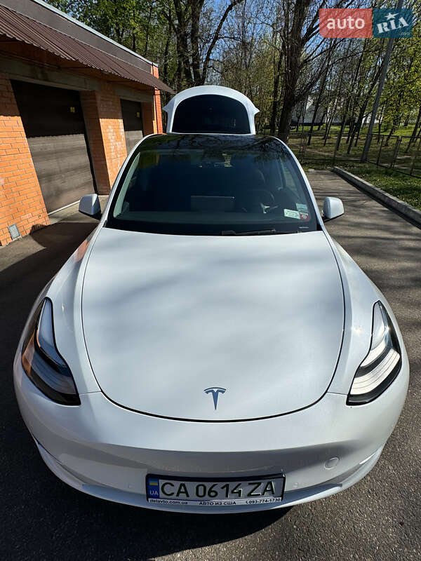 Позашляховик / Кросовер Tesla Model Y 2020 в Черкасах