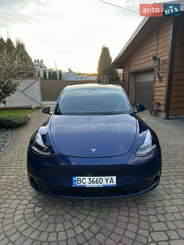 Внедорожник / Кроссовер Tesla Model Y 2021 в Львове