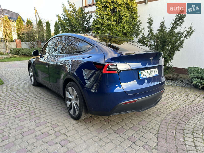 Внедорожник / Кроссовер Tesla Model Y 2021 в Львове