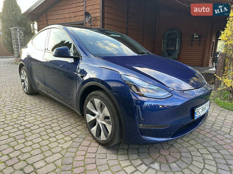 Внедорожник / Кроссовер Tesla Model Y 2021 в Львове
