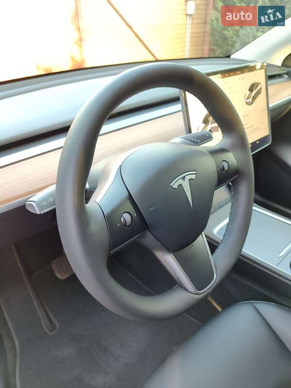 Внедорожник / Кроссовер Tesla Model Y 2022 в Запорожье