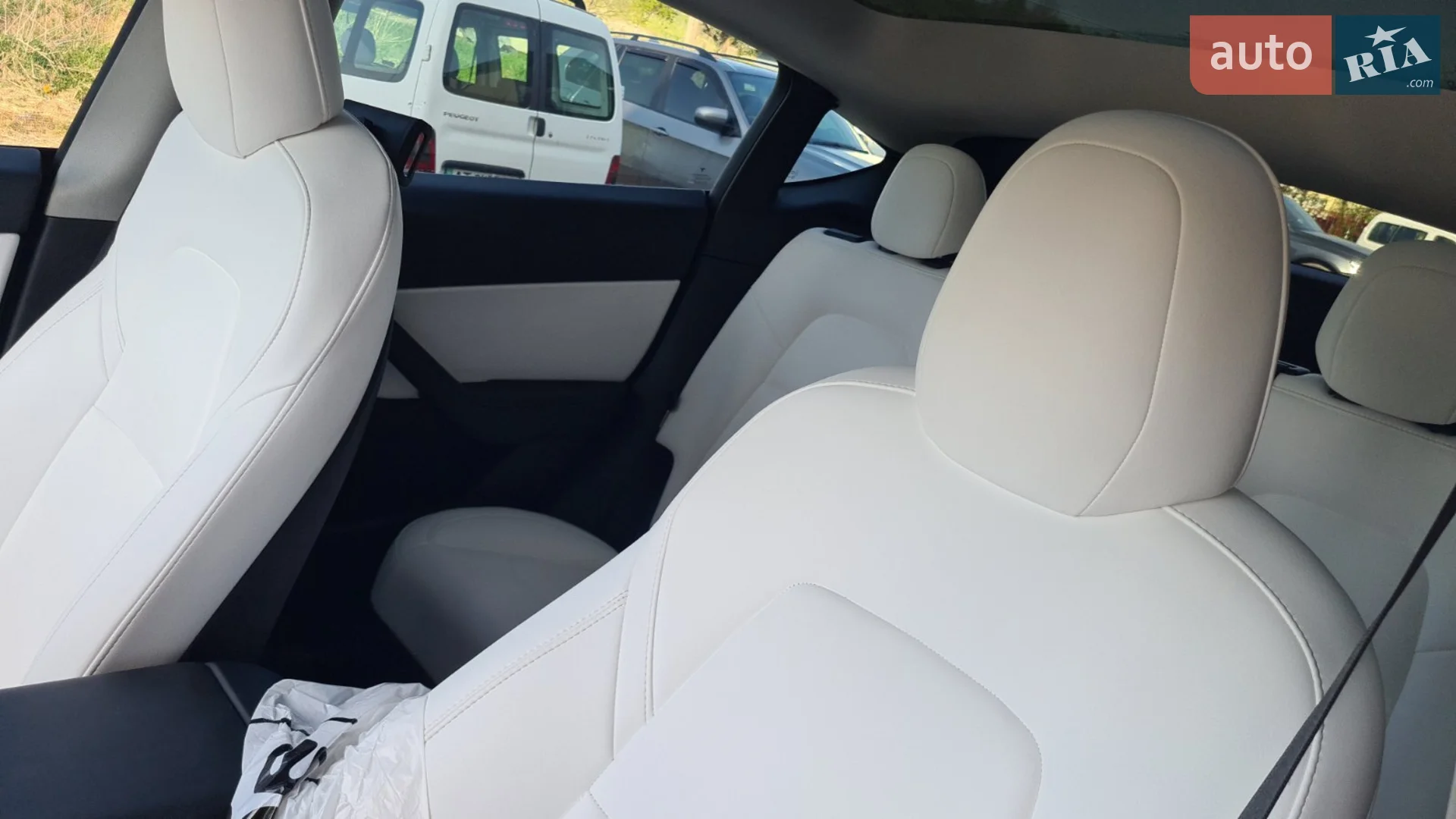 2022 Tesla Model Y - мініатюра 8