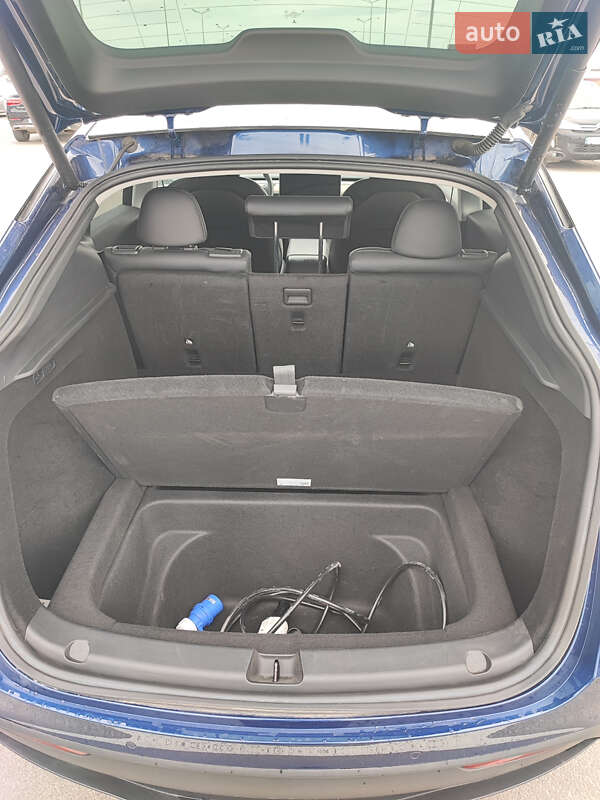 Позашляховик / Кросовер Tesla Model Y 2022 в Львові